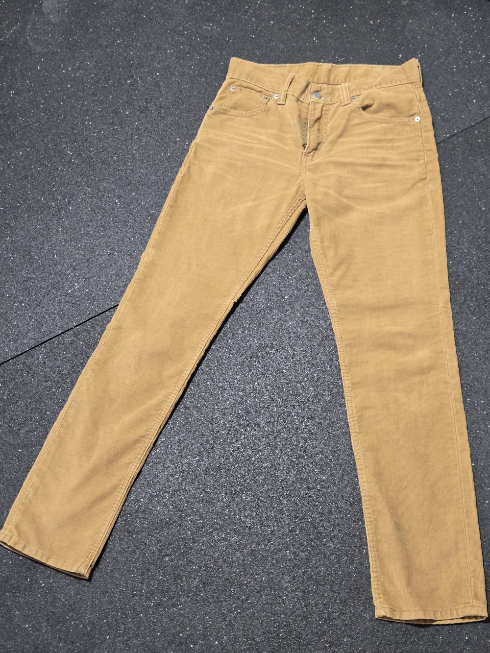 Levi's Slim Straight Corduroy Jeans in Tan